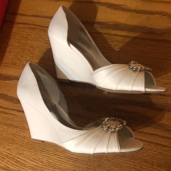 nina wedge wedding shoes